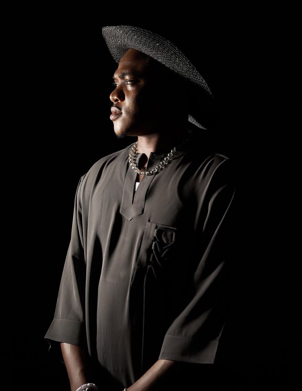 photo_5850406981356079094_y